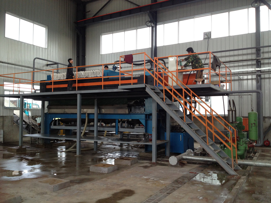 XGF400/1500-U型隔膜压滤机