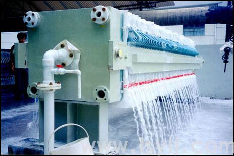 压滤机的出现泄漏是什么原因?(图1) XA-UK800用户现场.jpg